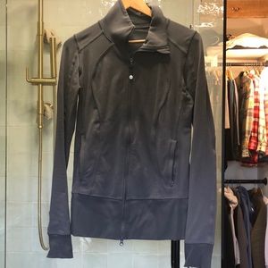 Lululemon size 6 grey zip up